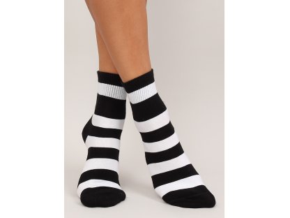 Dámské proužkované ponožky Jennica černobílé