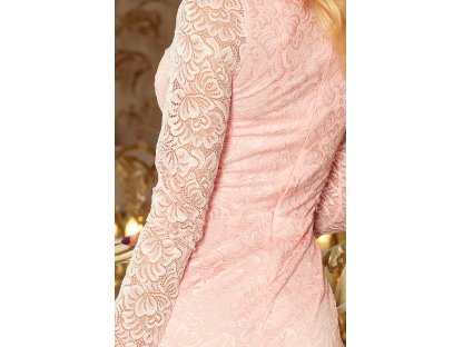 Krajkové šaty s výstřihem Nonie pastelově růžové