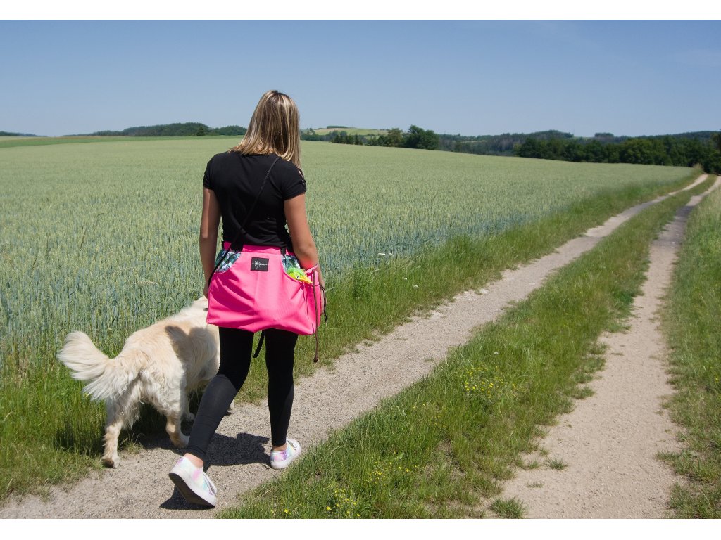 Bracco Trainingsrock / Kilt- verschiedene Größen, Signalrosa/Blumen