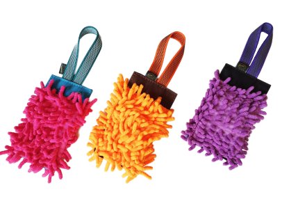 Bracco Strong Mop Agility Mini pro psa s pískacím komponentem Kong- různé barvy. 