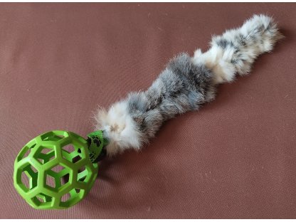 Bracco Three in one, přetahovadlo pro psa s pravou králičí kožešinou 50 cm + JW Ball Medium 2