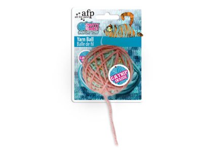 Yarn Ball – with catnip