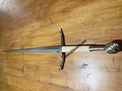 Jeden a půl ruční meč Adrian
