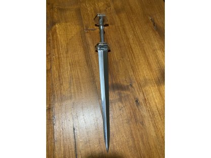 Target dagger with scabbard