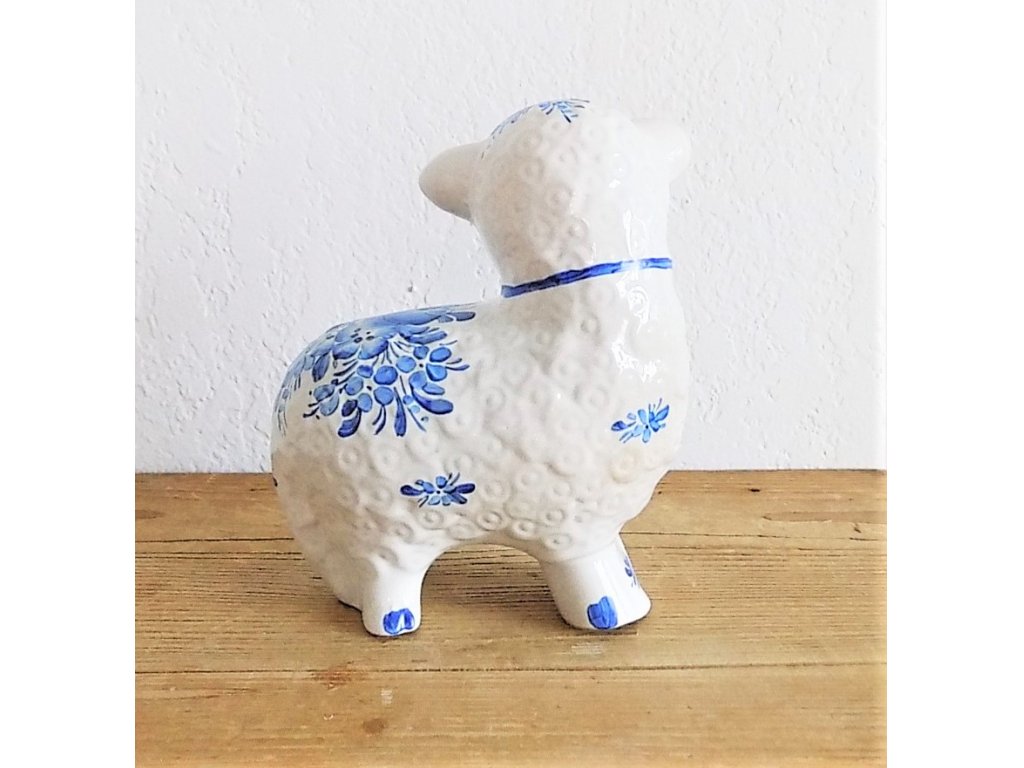 Chodská keramická ovečka - malovaná modře