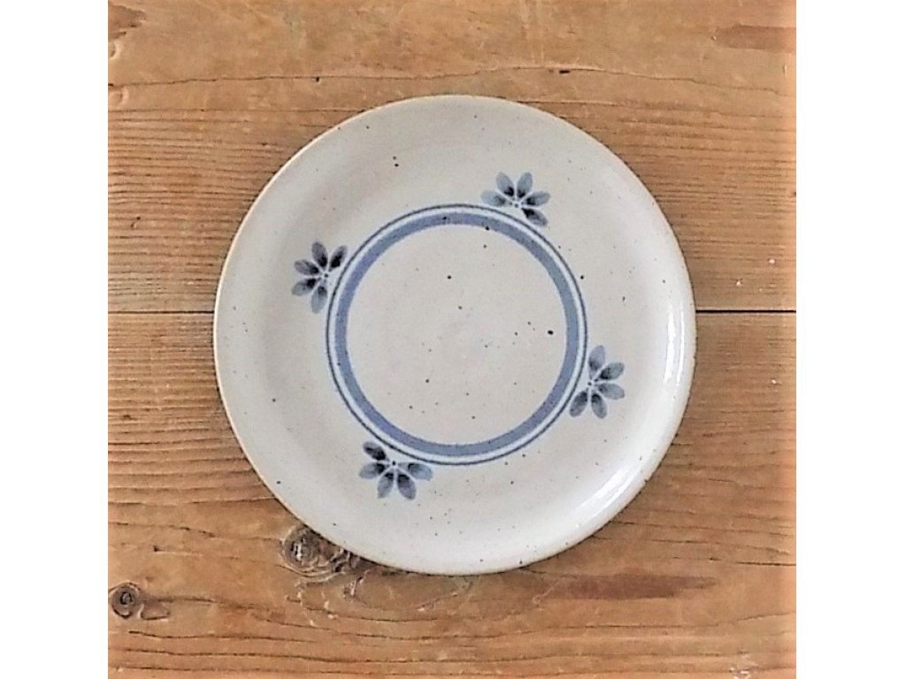Keramický dezertný tanier s piatimi listami
