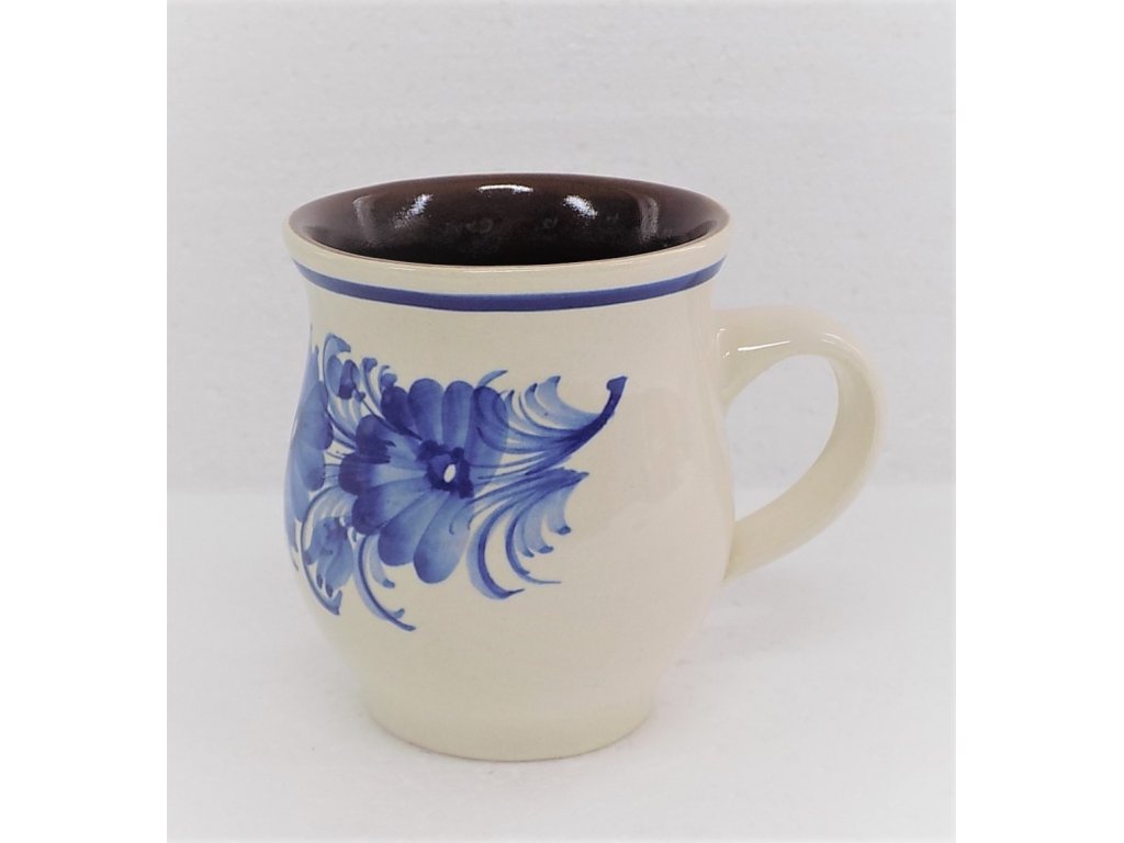 Keramický hrneček na kávu, úzký s modrými květy 0,2 l  v. 9 cm
