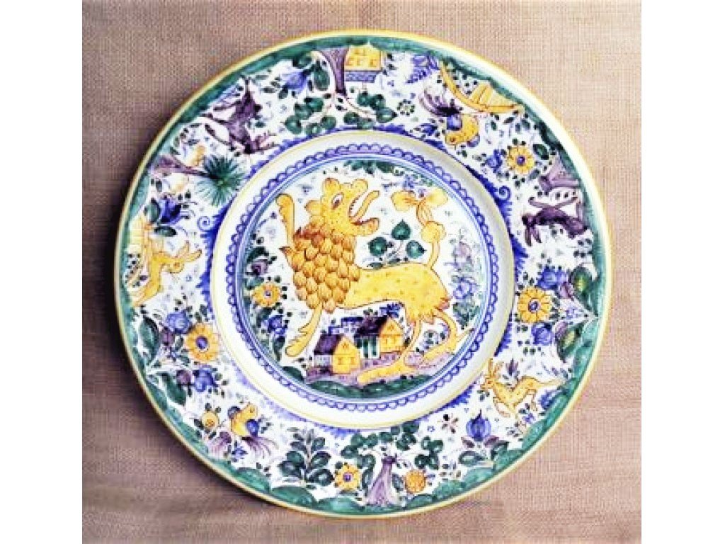 Keramický tanier s levom