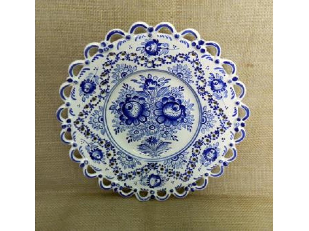 Keramický talíř řezaný modrobílý - jedna krajka
