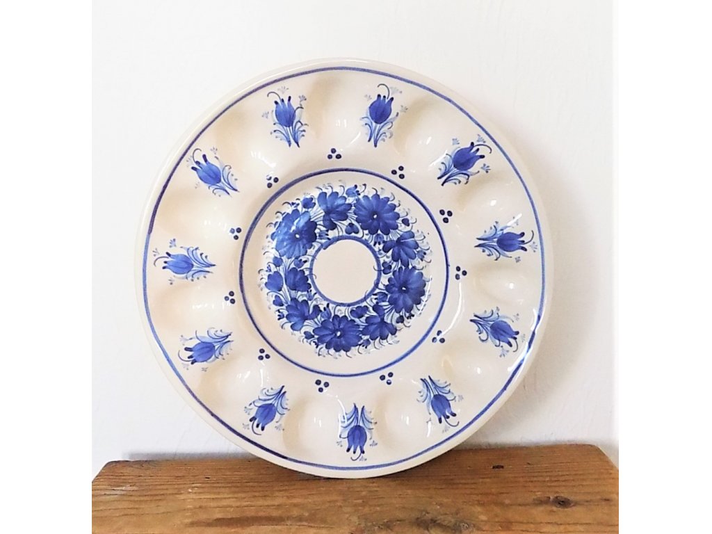 Veľký tanier na vajíčka - keramický, maľovaný na modro