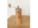 Ruční mlýnek na kávu dřevěný, LUX 2012 jilm, v. 24,5 cm
