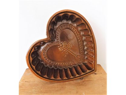 Pečící forma srdce průměr 28 cm, objem 1,5 litru, keramika