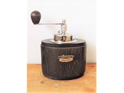Ruční mlýnek na kávu dřevěný, Ovál tmavý 19,5x13x5x9 cm vč. kličky