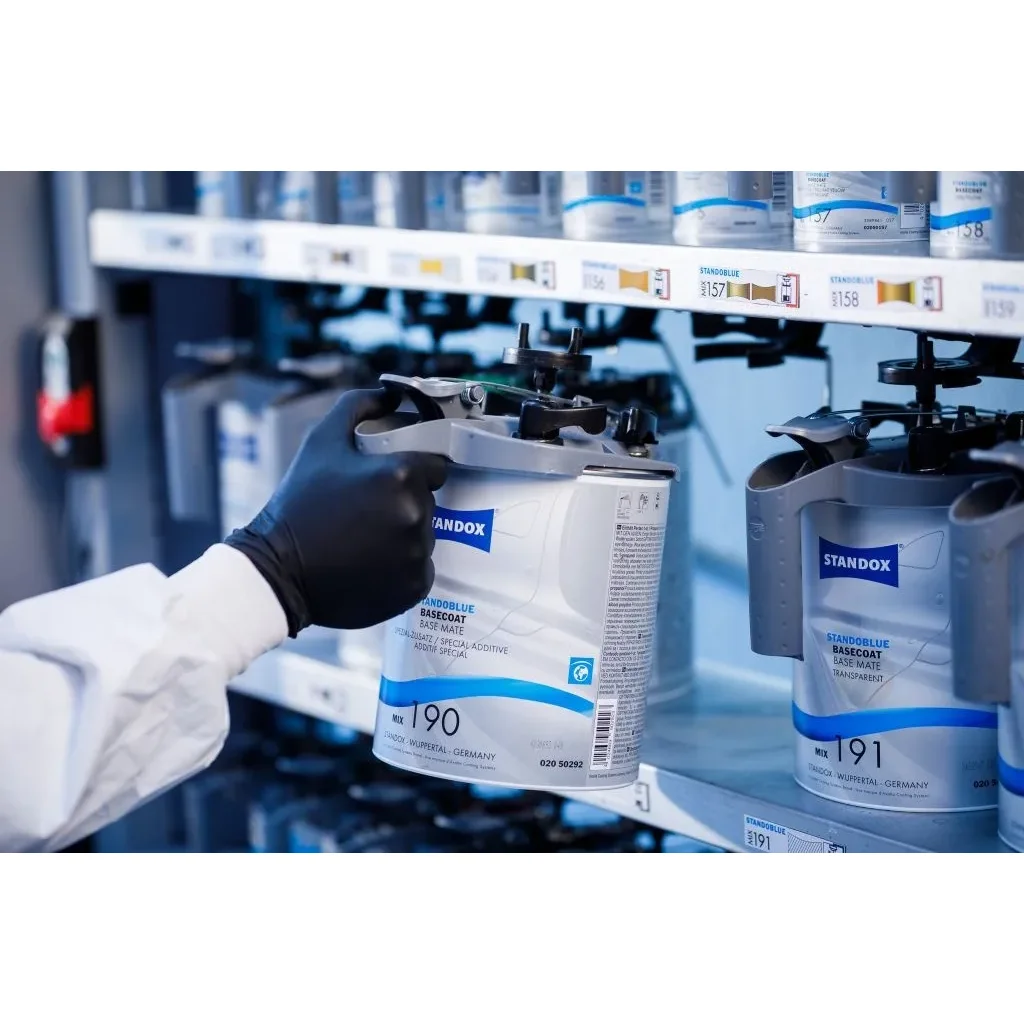 Standox Standoblue Basecoat Mix 167 Dark Red 0.5 L - ColorShop.cz