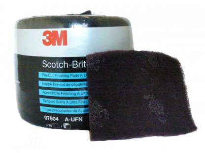 3M 7904 Scotch-Brite brusná rohož v roli seda 115x150mm