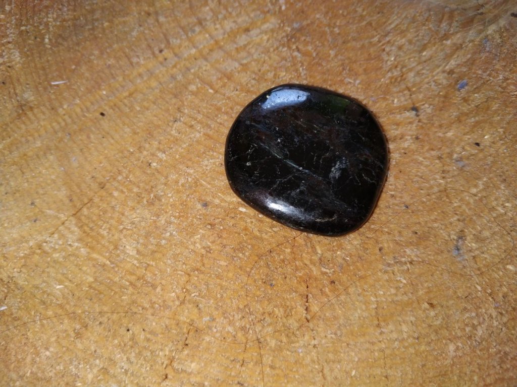 Arfvedsonite"Astrophyllite "Plochy/Flat/Handschmeilcherstein 3cm
