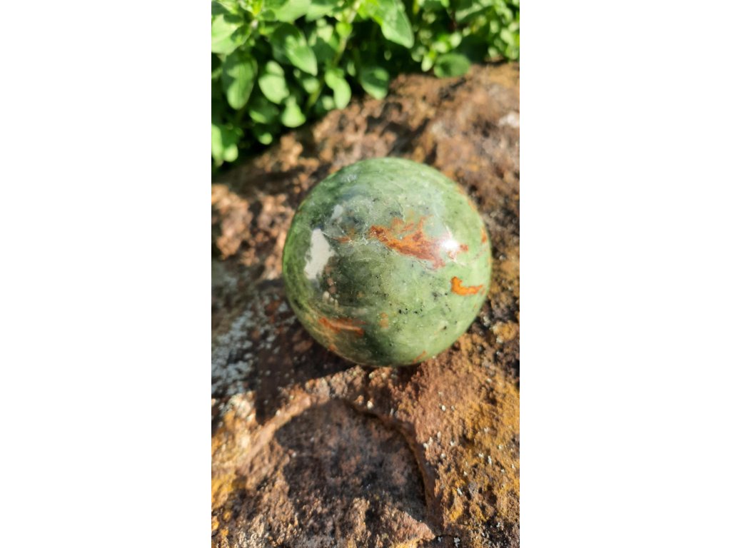 Chrysoprase ball rare 7cm