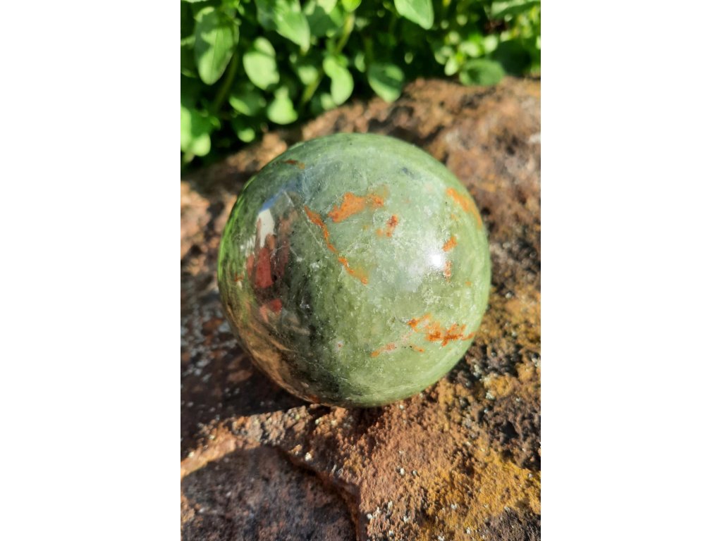 Chrysoprase ball rare 7cm