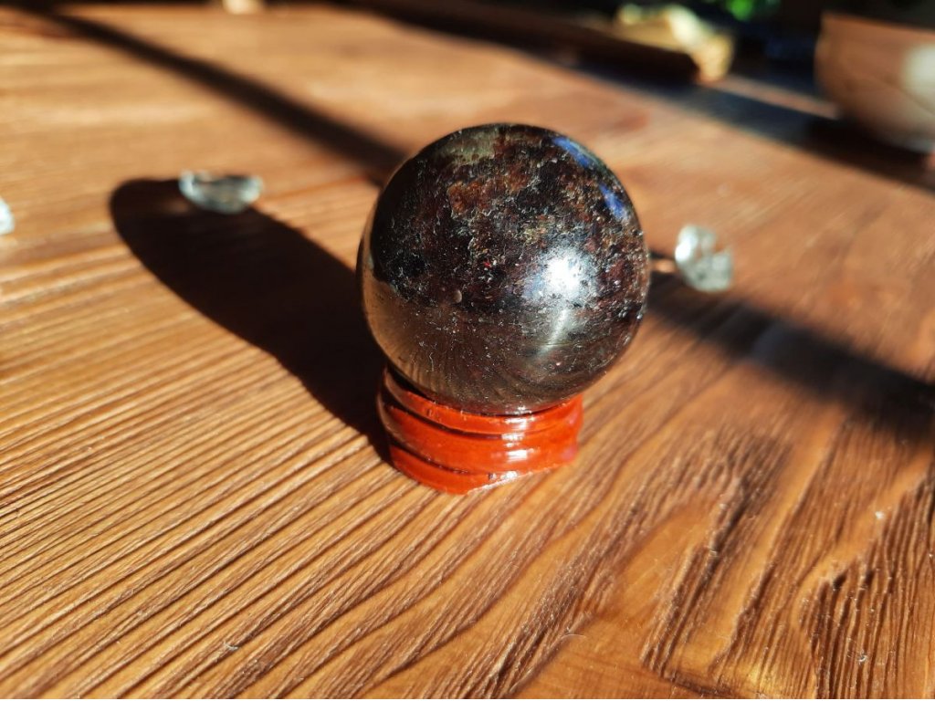 Granat,Garnet,Sphere,Kugel,Koule 3,5cm
