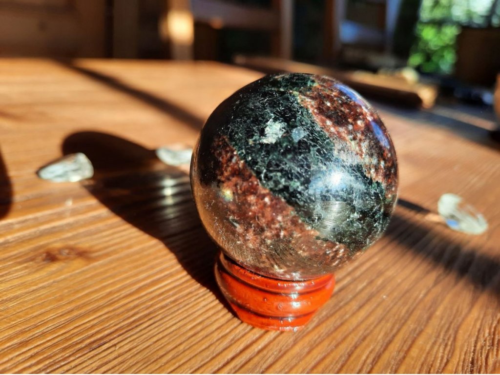 Granat,Garnet,Sphere,Kugel,Koule 5cm