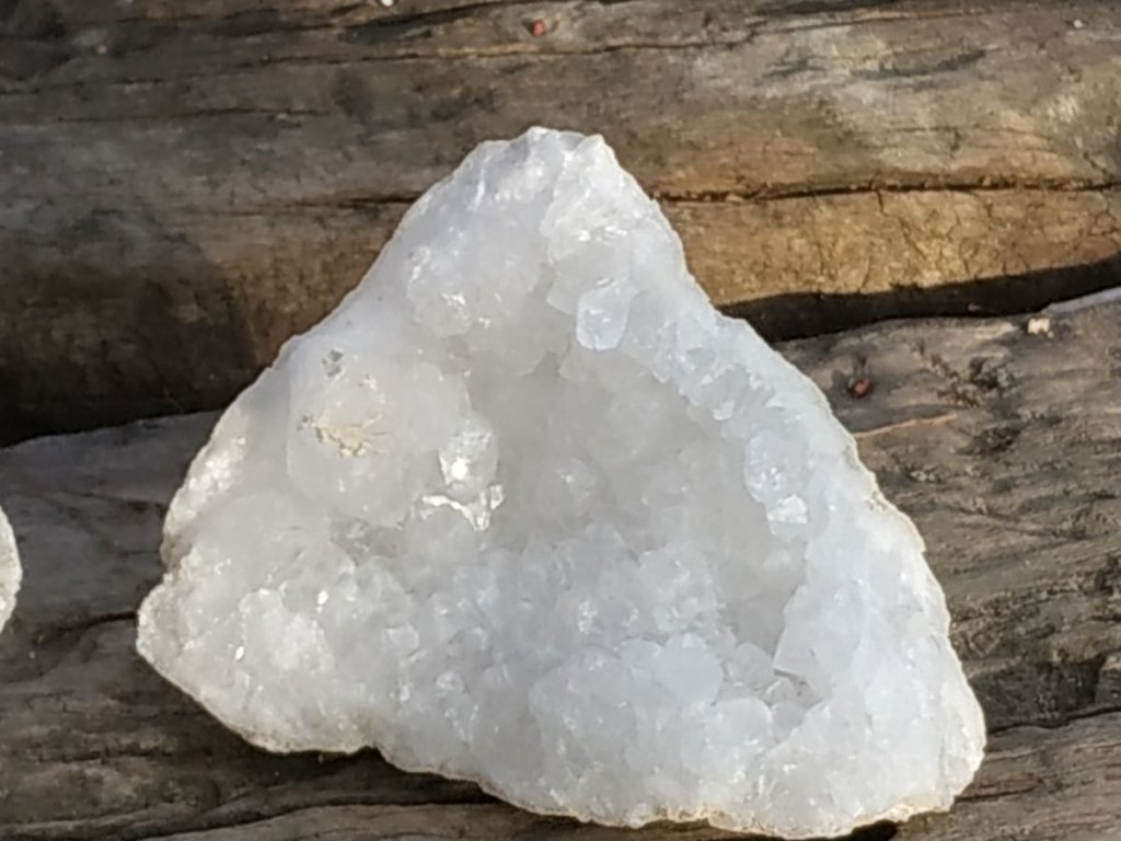 Křišťálová geoda,Crystal Geode 19-22cm