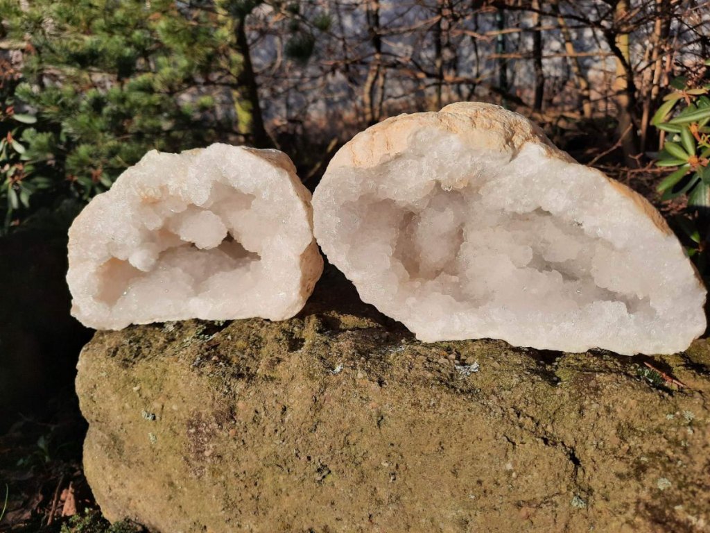 Křišťálová geoda extra velká /Crystal Geode Extra 30cm/23 kg!!!