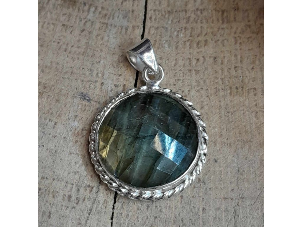 Labradorite facetovany přivešek kulaty střibro   3cm