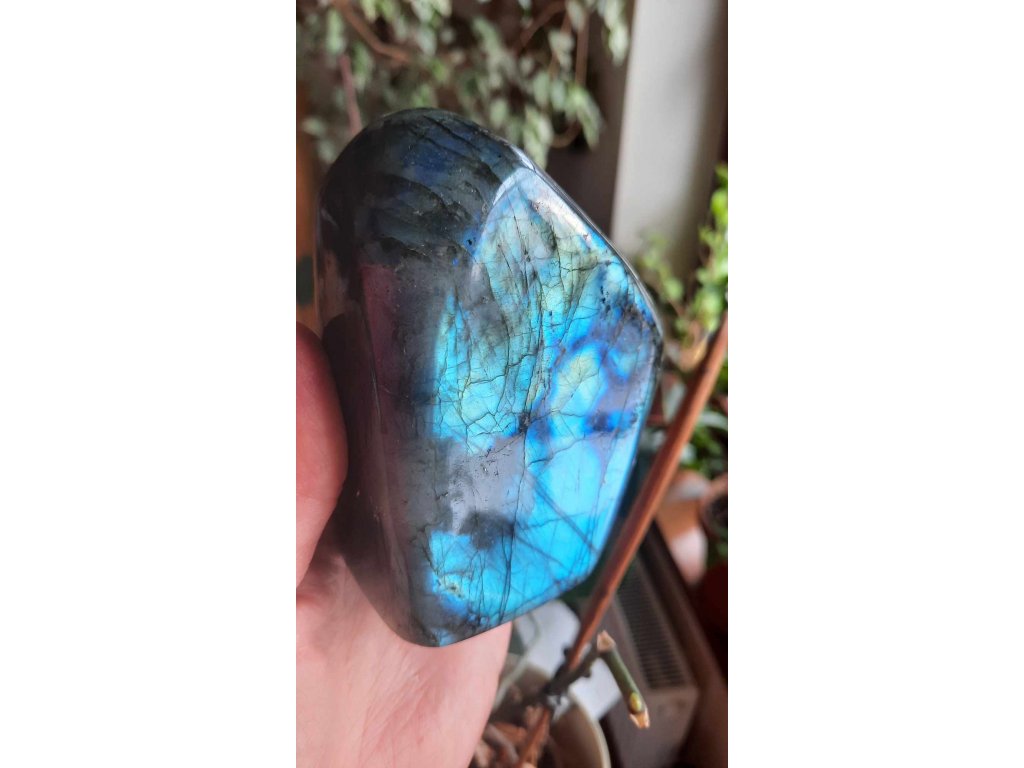 Labradorite Free Form Polished wholesale packed 5 kg 3- 5 pc