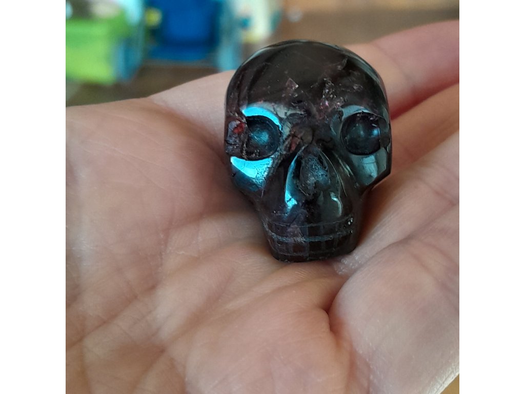 Skull Garnet Extra  3cm