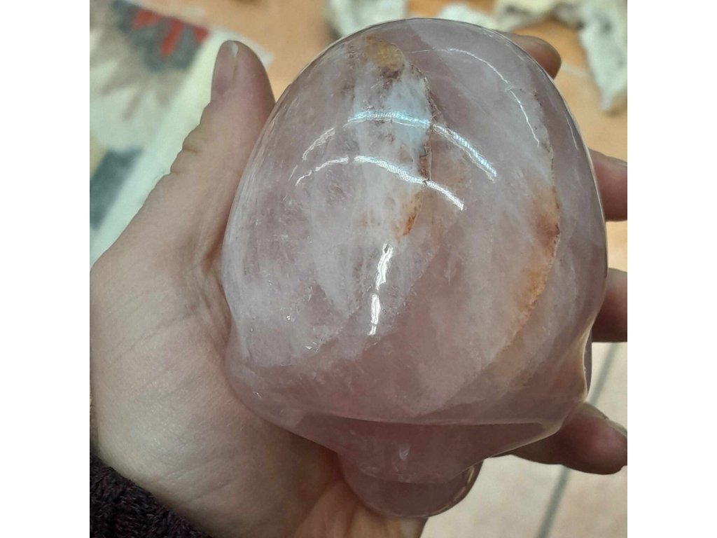 Schädel Rosen quartz mit Eisen inklusion 7,5cm
