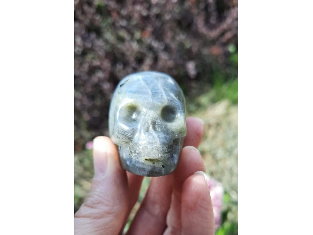 Skull labradorite Realistic,45mm,fine quality,Blue shinning