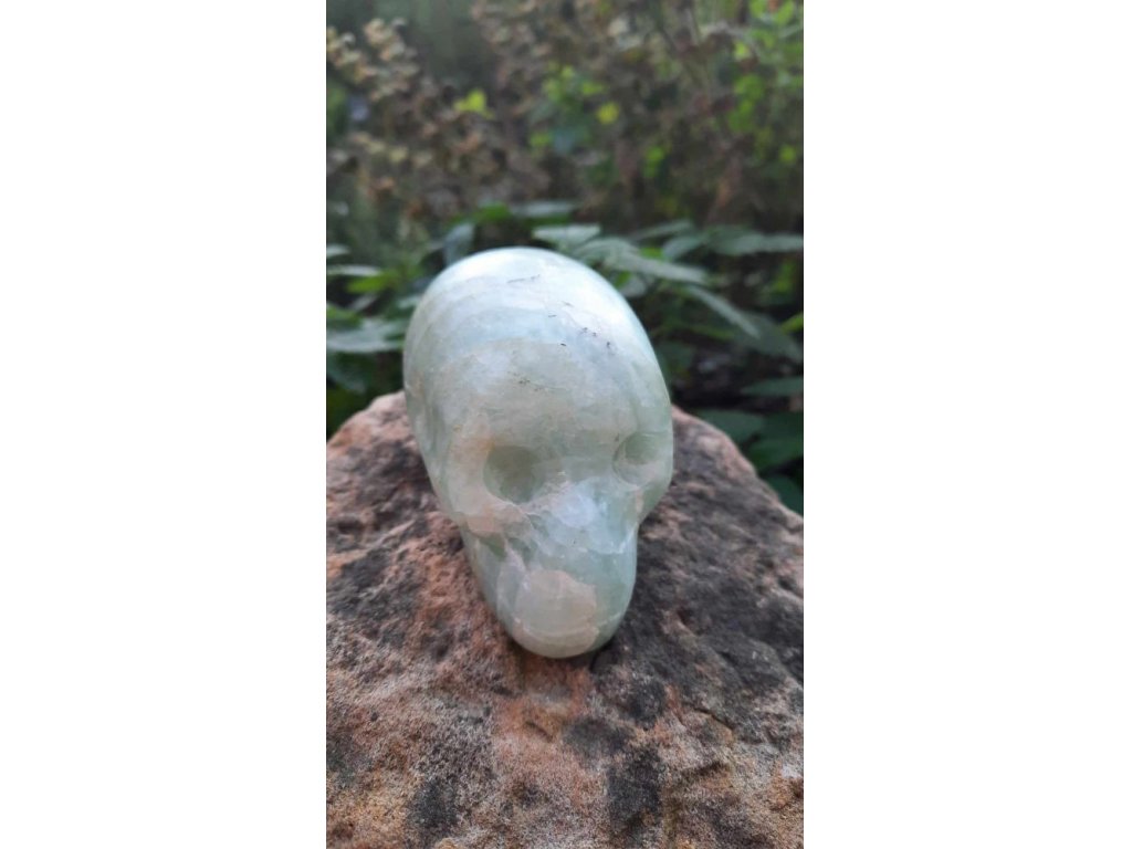 Skull Aquamarine 8cm