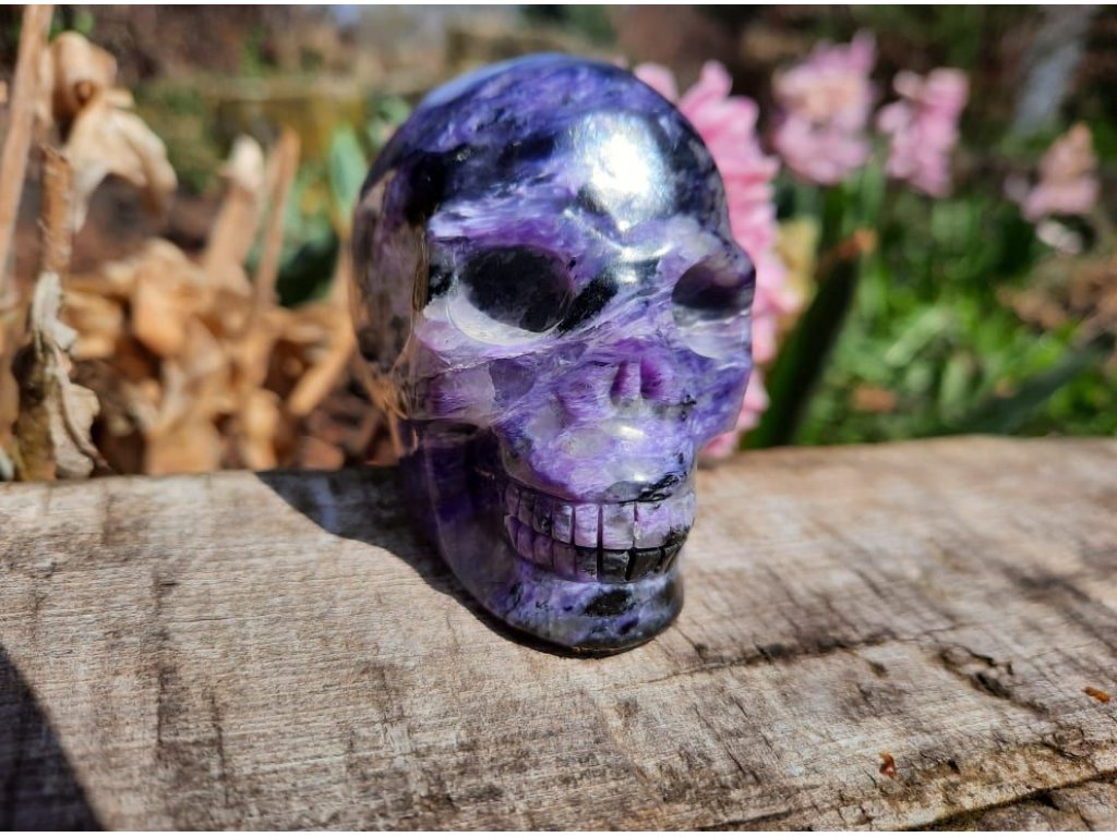 Skull Charoite 6cm extra Rare