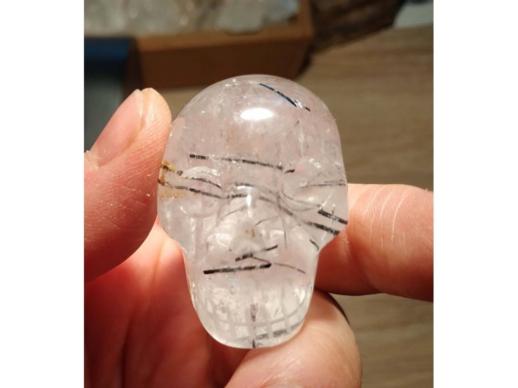 Kristal Schädel mit Turmalin Brazilianer 4cm