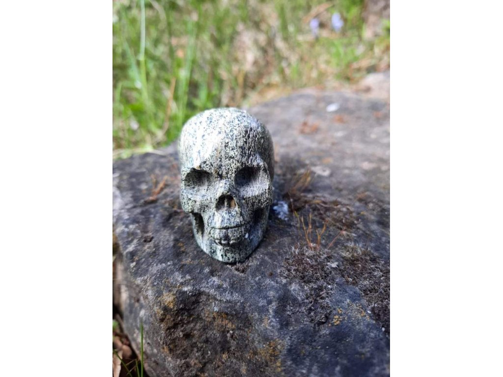 Skull Serpentine Silver Eyes Realistik 4,5cm