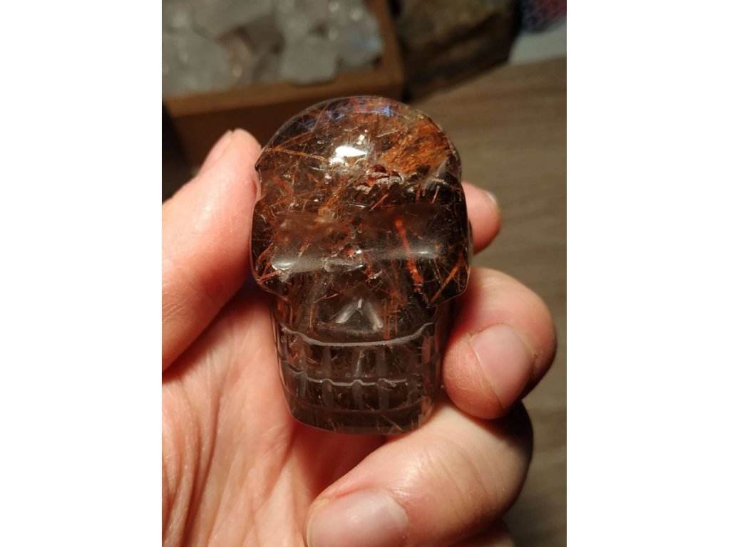 Skull Smokey quartz with red routile 5,5cm
