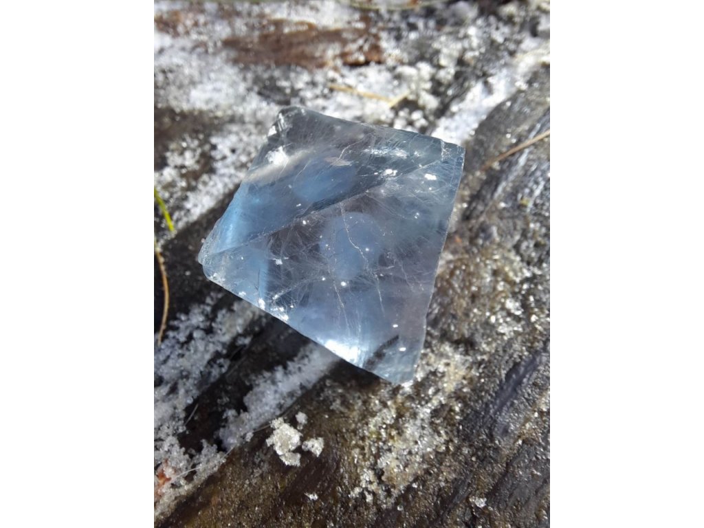 Modry/Blue Fluorite Octahedron 3cm