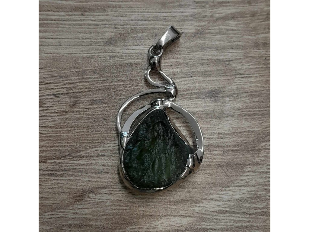 Moldavite/Vltavín přívěšek bily železo 3,5cm