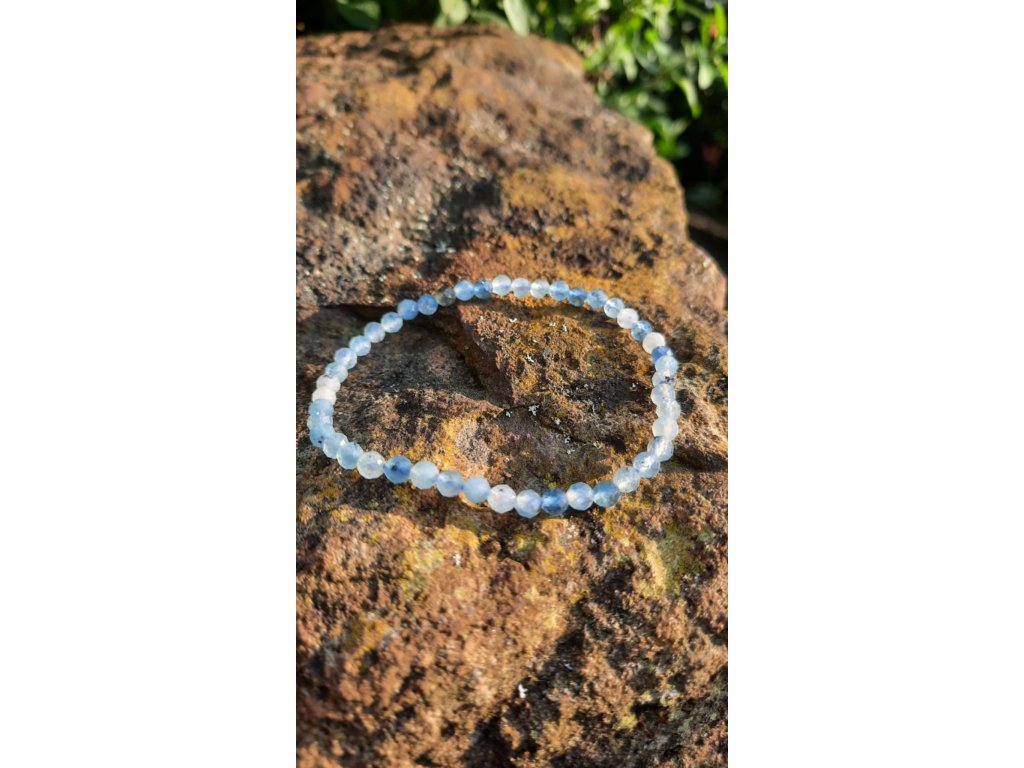 Náramek Akvamarine  facetovany 4mm