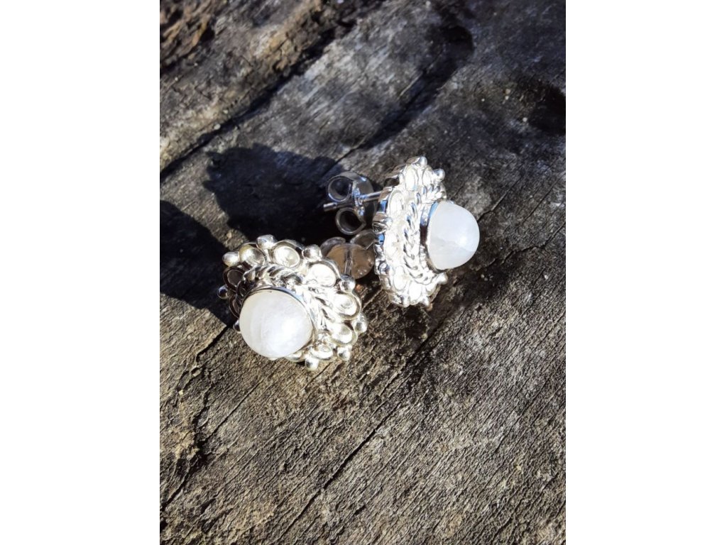 White Labradorite Earrings in Silver 1,5cm
