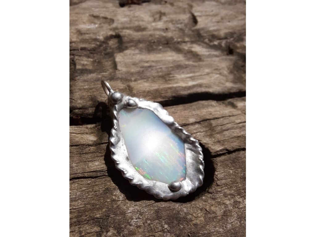 přívěšek,pendant,anhänger BIlly /White Opal 3cm