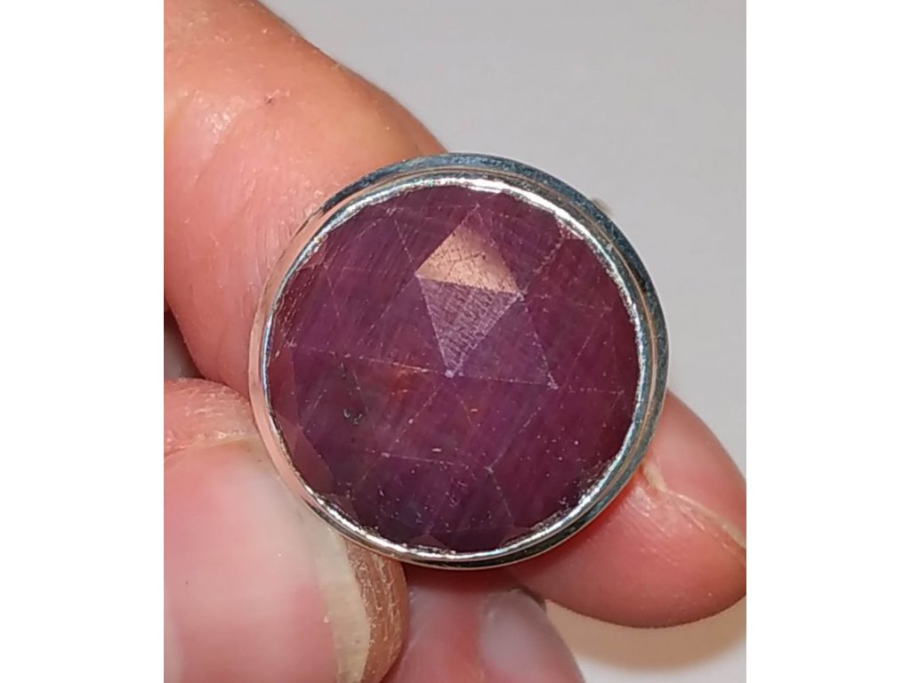 SIlver Ring Ruby diamond cut extra  2cm