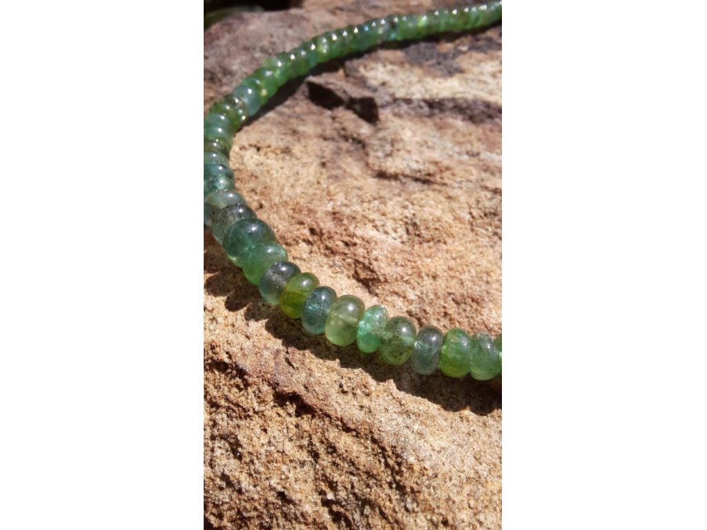 Emerald Korale/Necklace/Halskette 4-5mm