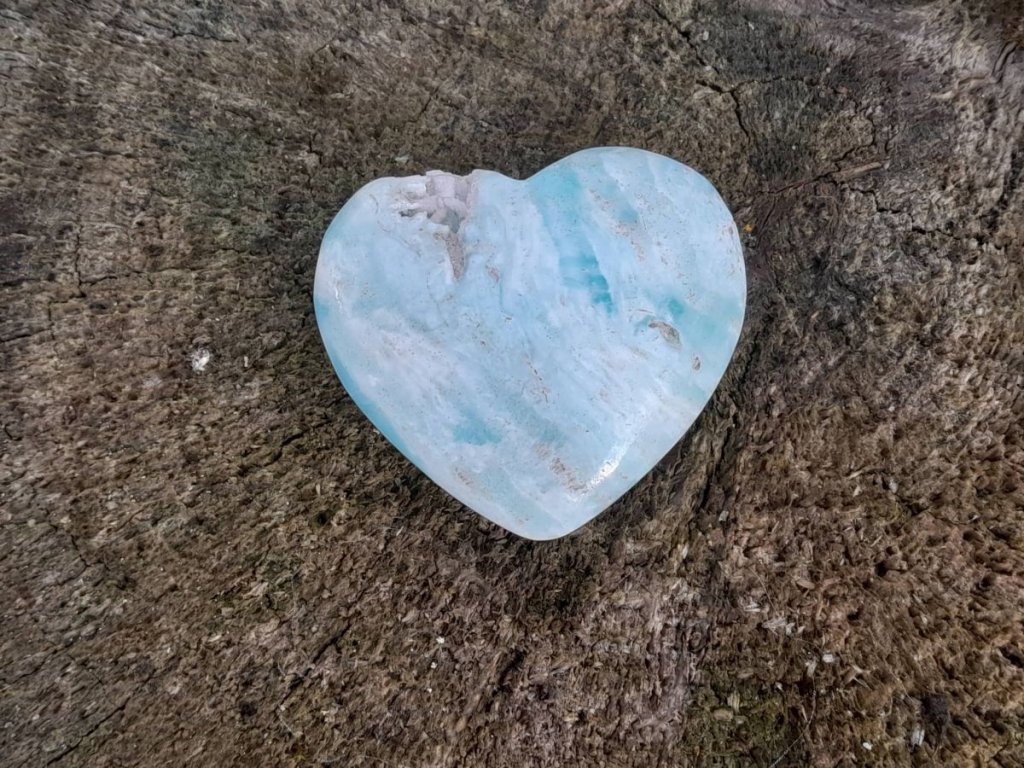 Blaues Karribisch Kalcite Herz 7cm