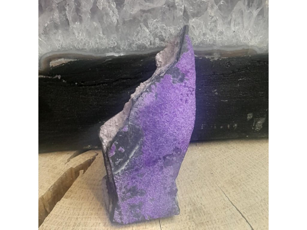 Sugilite Fibrous/vláknitý sůrovy speciálny,Extra,7cm*Raritni*