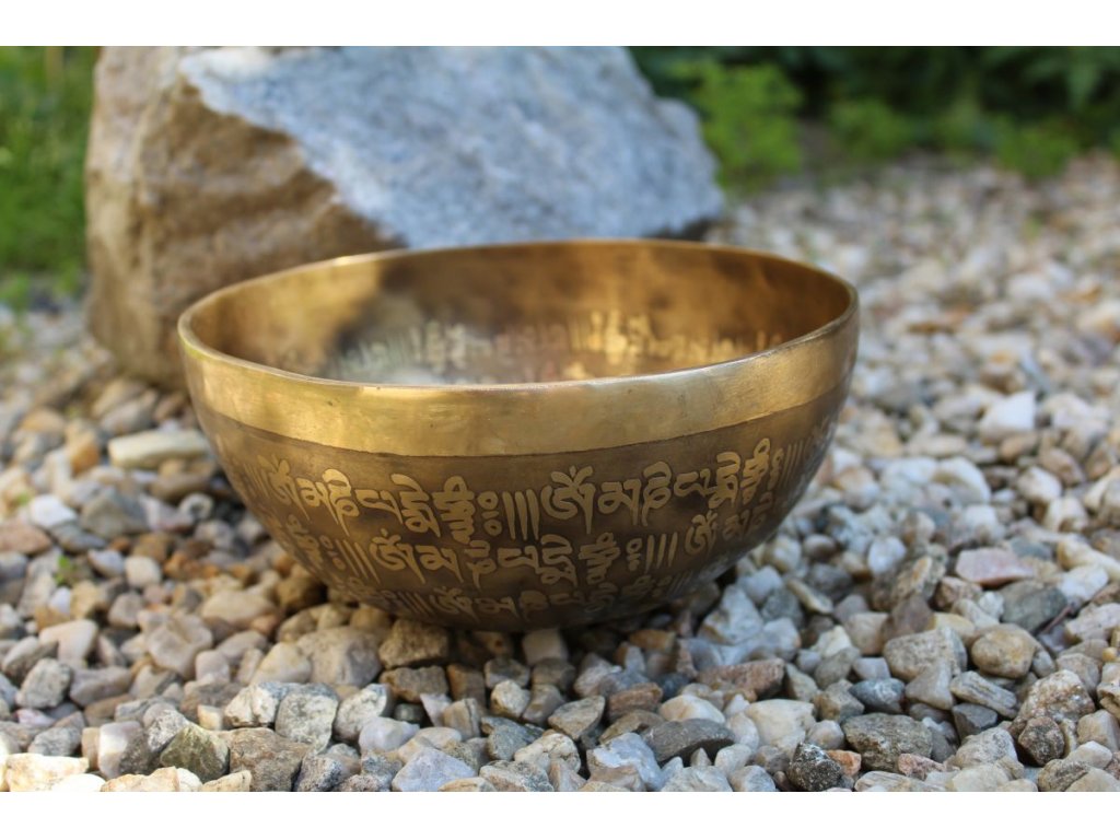 Tibetská mísa/Singing Bowl/Klangschalen Om Mani Padma hum Mantra 20cm