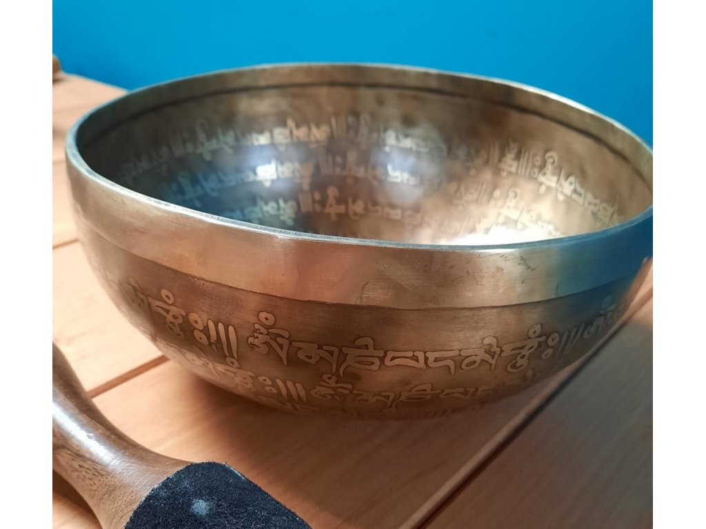 Tibetská mísa/Singing/Klangschalen Lastura s Mantra/Shell19,5cm