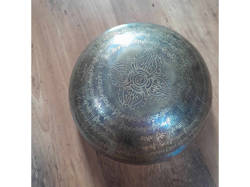 Singing Bowl golden Shree Yantra 27cm