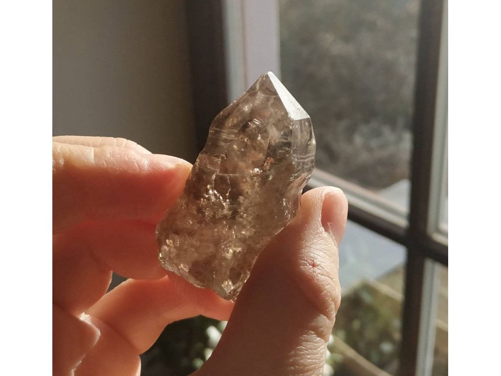 Smokey quartz point 4cm
