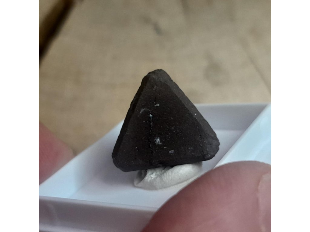 Zunyit 2cm trojúhelník